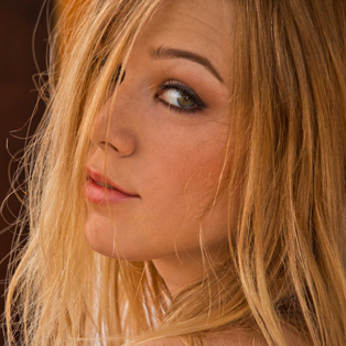 Nude Pics Of Alaina Fox In Foxy - Babes.com