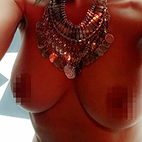 Carlotta Champagne - Adult Con