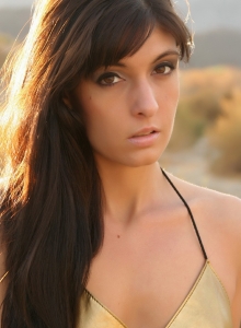 Alluring Vixens: Stunning Alluring Vixen Courtney teases in her Arabian Princess outfit in the desert