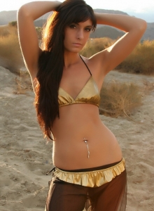 Alluring Vixens: Stunning Alluring Vixen Courtney teases in her Arabian Princess outfit in the desert